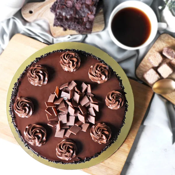Truffle Delight Cake (Half Kg)
