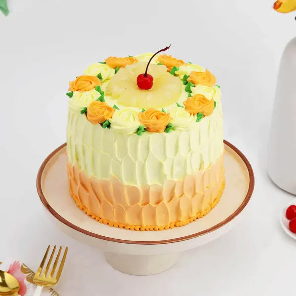 Delicious Creamy Pineapple Cake (600 Gm)