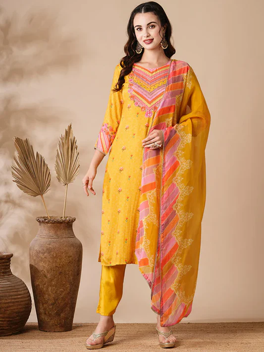 Floral Mirror & Aari Kurta Set